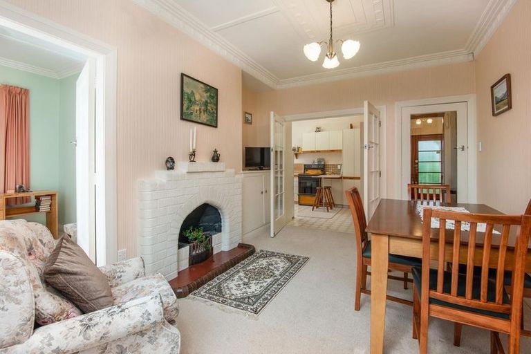 Photo of property in 25 Wycolla Avenue, Saint Clair, Dunedin, 9012