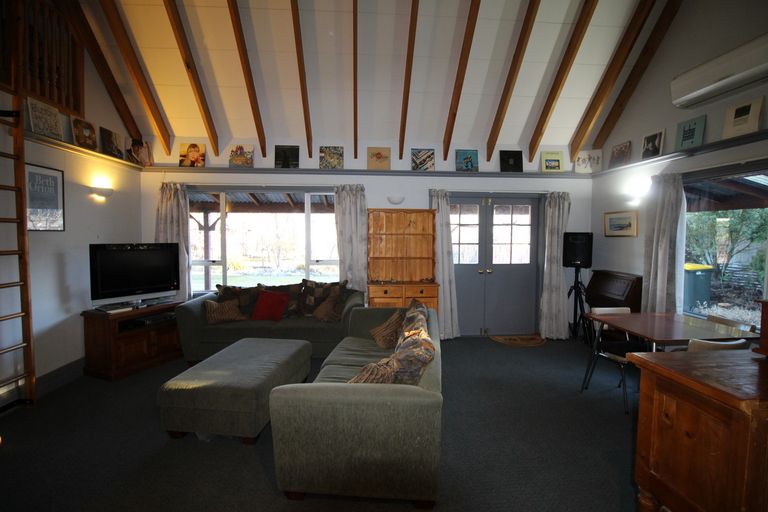 Photo of property in 88a Shields Street, Clyde, 9330