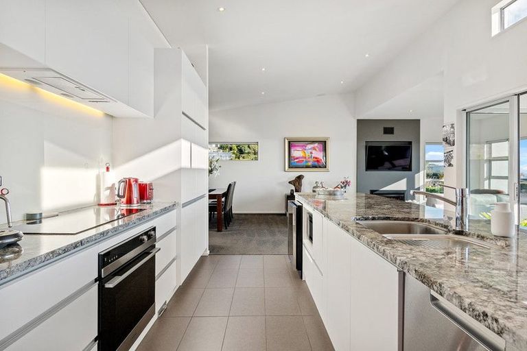 Photo of property in 241 Mount Pleasant Road, Mount Pleasant, Christchurch, 8081