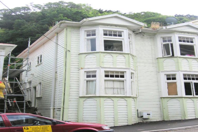 Photo of property in 17 Adams Terrace, Aro Valley, Wellington, 6021
