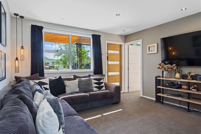 Photo of property in 33 Burnett Street, Oxford, 7430