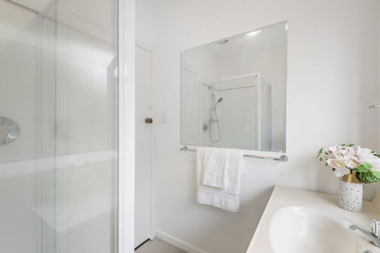 Photo of property in 1/24 Richards Avenue, Forrest Hill, Auckland, 0620