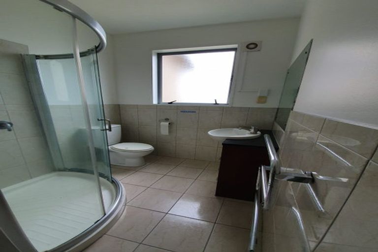 Photo of property in 10 Ballymore Drive, Pinehill, Auckland, 0632