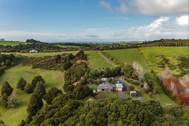 Photo of property in 1064 Pungaere Road, Waipapa, 0295