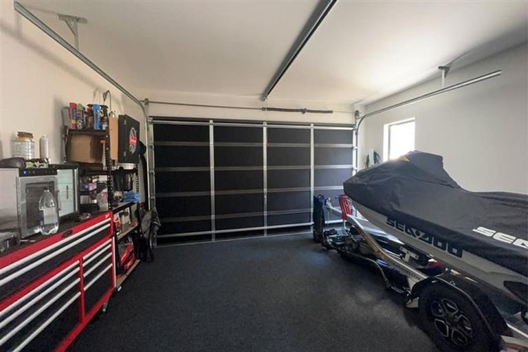 Photo of property in 84 Taikura Avenue, Red Beach, 0932