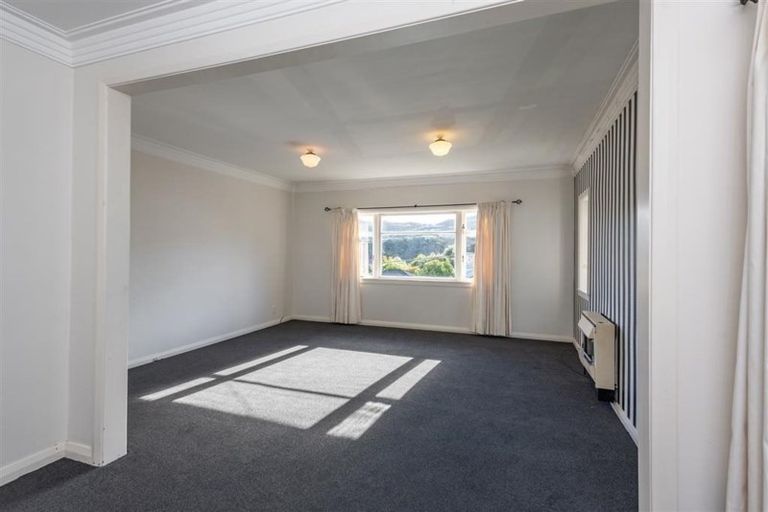 Photo of property in 8 Pimble Avenue, Karori, Wellington, 6012