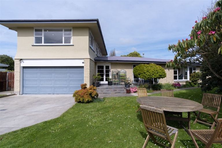 Photo of property in 19 Arlington Street, Burnside, Christchurch, 8053