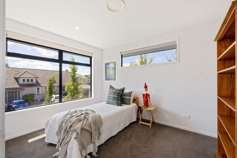 Photo of property in 64a Straven Road, Fendalton, Christchurch, 8014