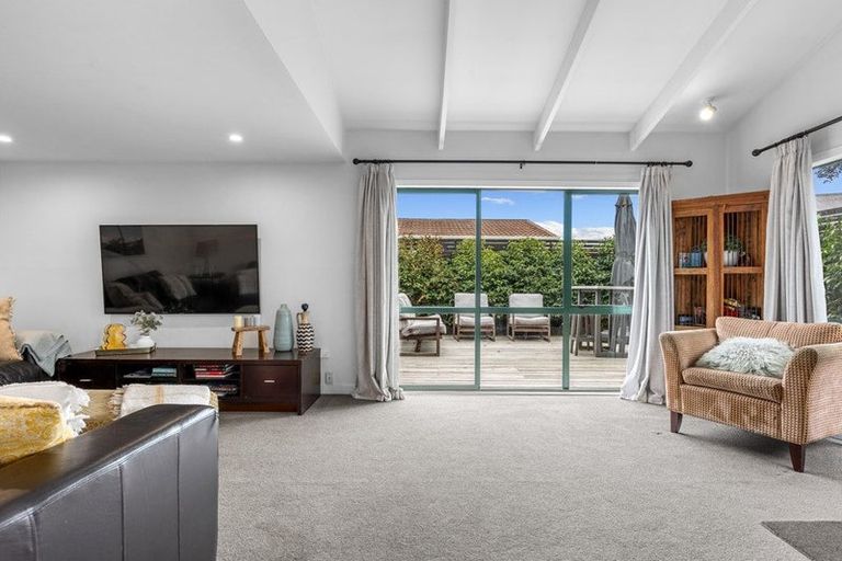 Photo of property in 3 Chilton Drive, Mairehau, Christchurch, 8052