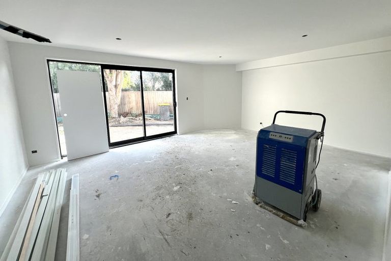 Photo of property in 4/133 Blighs Road, Strowan, Christchurch, 8052