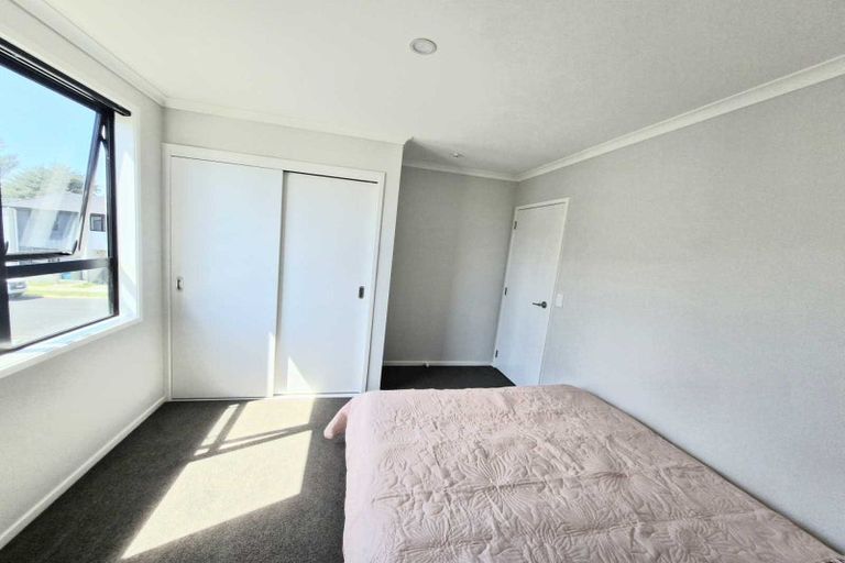 Photo of property in 29 Discovery Place, Marfell, New Plymouth, 4310