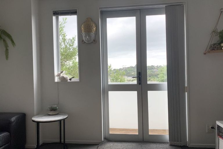 Photo of property in 58 Albionvale Road, Glen Eden, Auckland, 0602