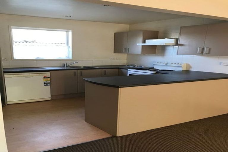 Photo of property in 2/14 Church Square, Addington, Christchurch, 8024