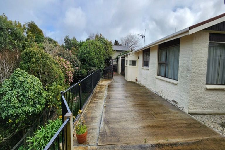 Photo of property in 6 Evelyn Place, Welbourn, New Plymouth, 4310