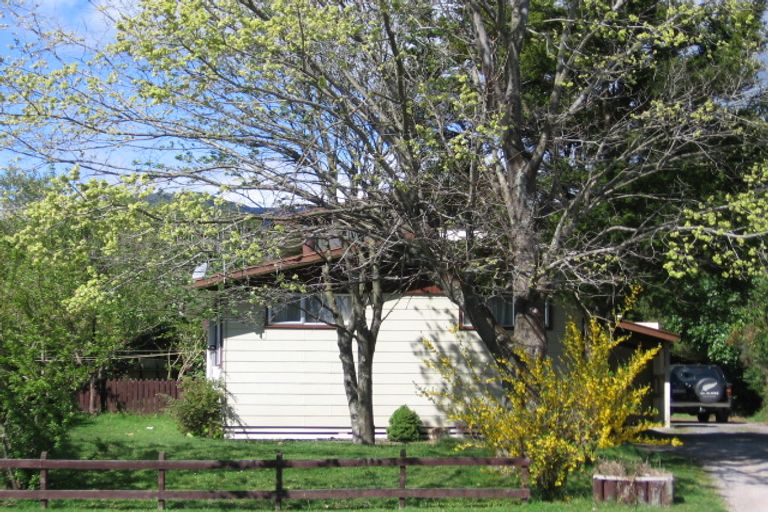 Photo of property in 2/86 Hinemoa Avenue, Taupo, 3330