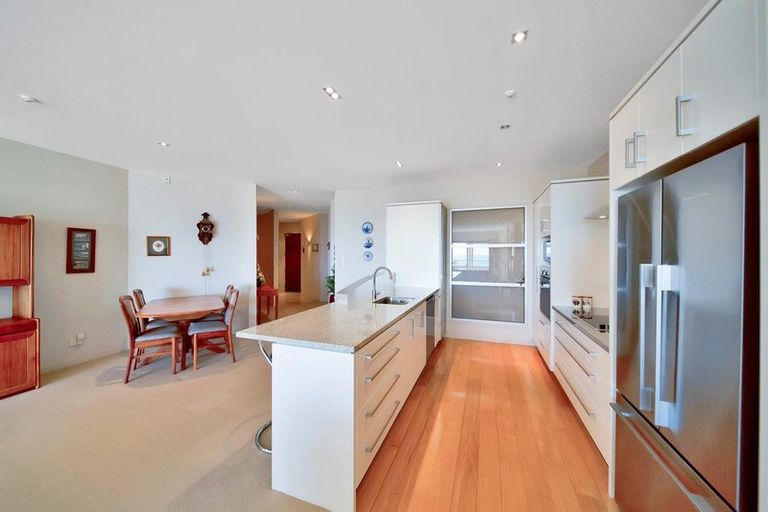 Photo of property in Quarterdeck, 5/4 Buller Street, New Plymouth, 4310