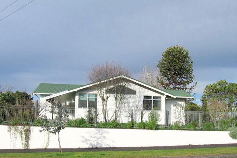 Photo of property in 6 Taniwha Street, Frankton, Hamilton, 3204