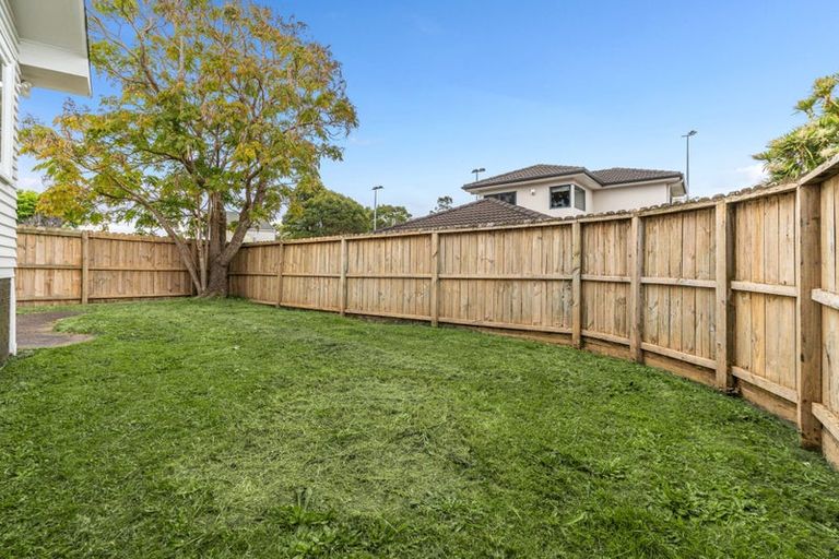 Photo of property in 36 Elliott Avenue, Bayview, Auckland, 0629