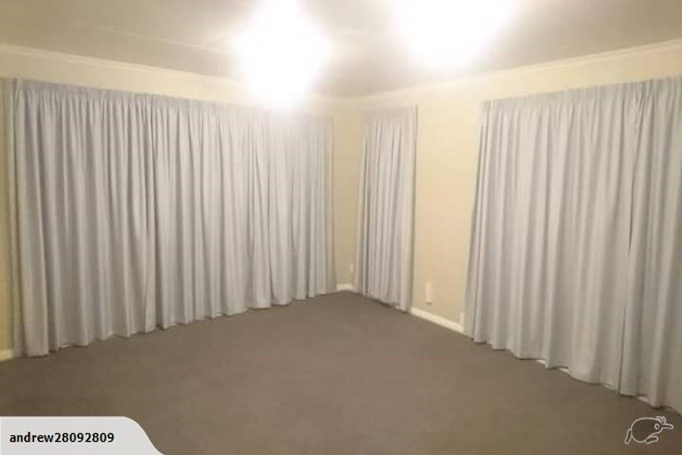 Photo of property in 17 East Street, Terrace End, Palmerston North, 4410