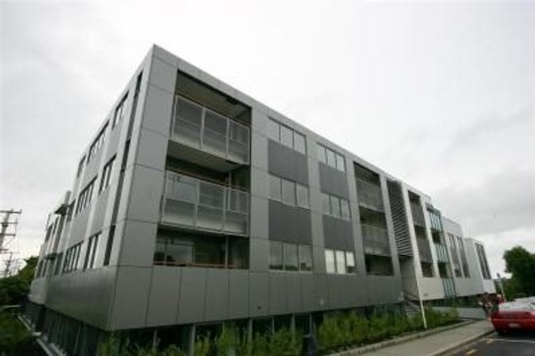 Photo of property in Maison Apartments, 212/16 Huron Street, Takapuna, Auckland, 0622