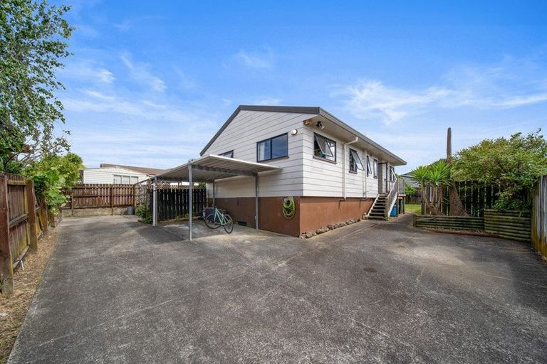 Photo of property in 2/9 Bellville Drive, Clendon Park, Auckland, 2103