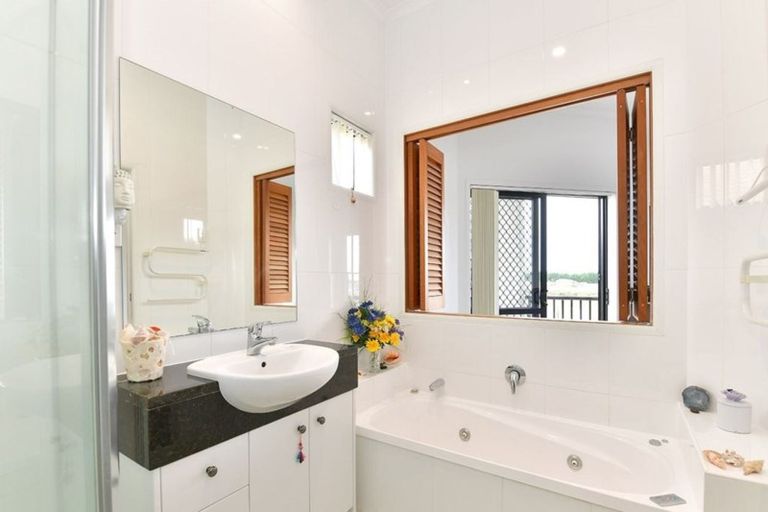 Photo of property in 76 Nautilus Drive, Gulf Harbour, Whangaparaoa, 0930