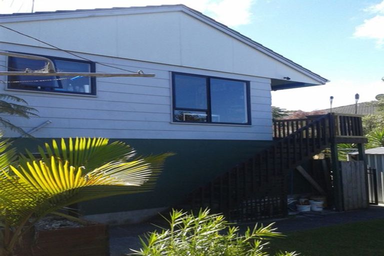 Photo of property in 57 Holmes Drive South, Massey, Auckland, 0614