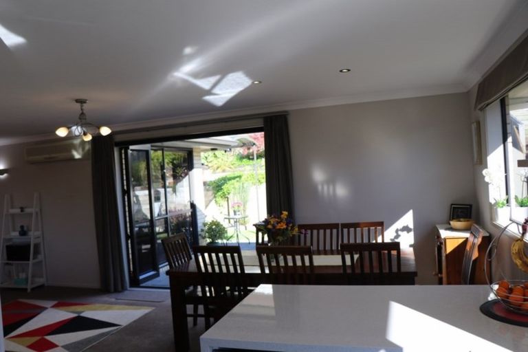 Photo of property in 18 Waipuna Grove, Welcome Bay, Tauranga, 3112