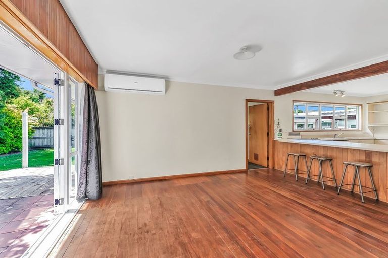 Photo of property in 21 Hanrahan Street, Upper Riccarton, Christchurch, 8041