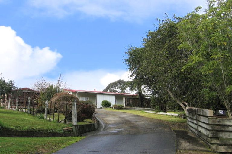 Photo of property in 25 Mill Road, Kawakawa, 0210