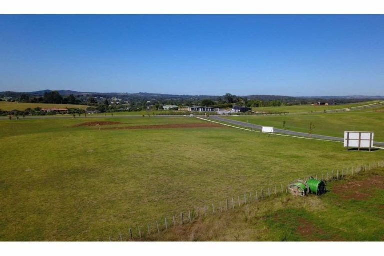 Photo of property in 4 Fernbird Grove, Kerikeri, 0294