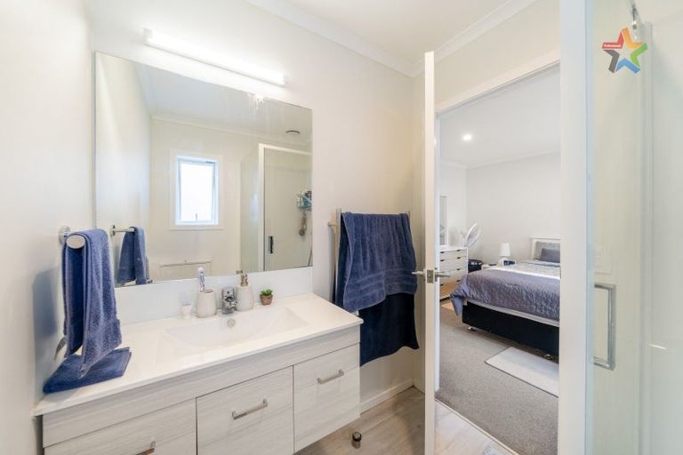 Photo of property in 139a Wainuiomata Road, Wainuiomata, Lower Hutt, 5014