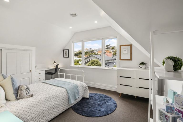 Photo of property in 56 Glen Road, Kelburn, Wellington, 6012