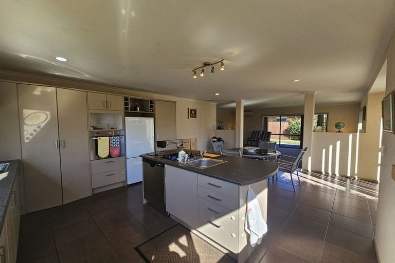 Photo of property in 4 Shaun Close, Papamoa Beach, Papamoa, 3118