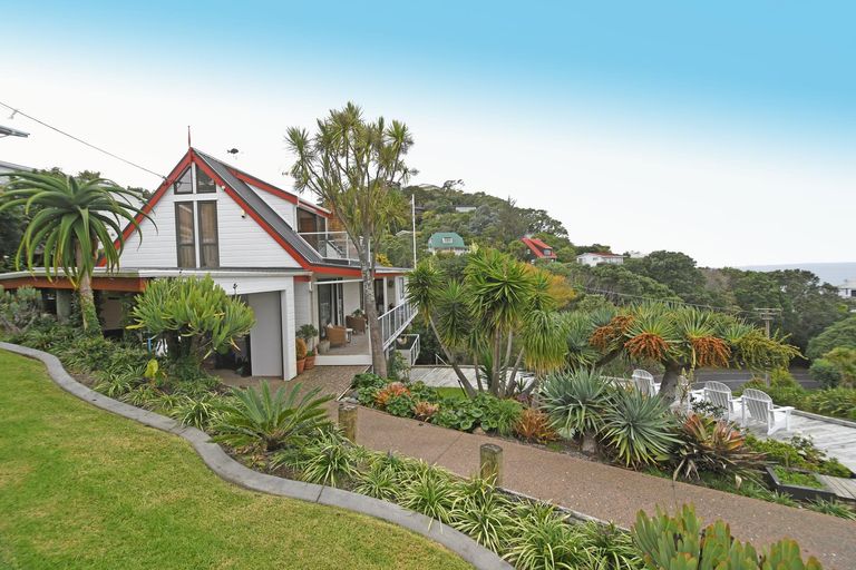 Photo of property in 47 Grand View Road, Leigh, 0985