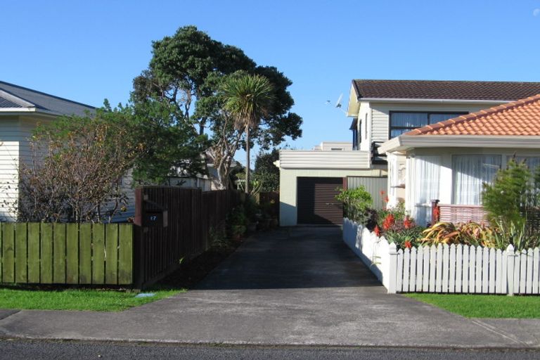 Photo of property in 17a Alice Avenue, Orewa, 0931