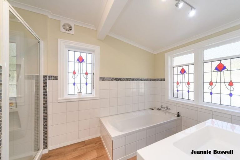 Photo of property in 110 Hastings Street, Halcombe, Feilding, 4779