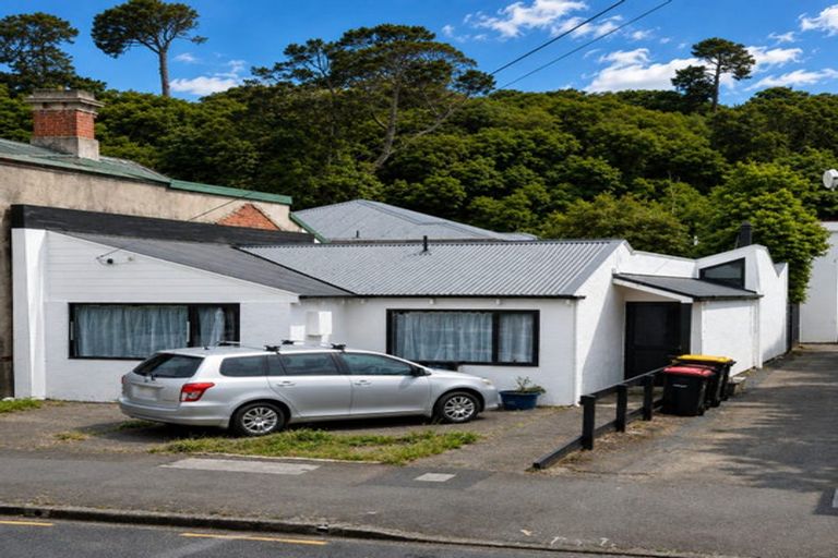 Photo of property in 671 Castle Street, North Dunedin, Dunedin, 9016