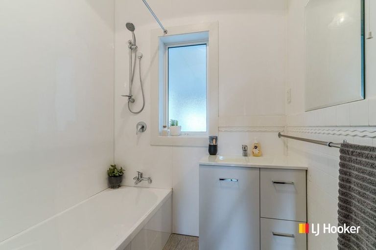 Photo of property in 1 Glenross Street, Glenross, Dunedin, 9011