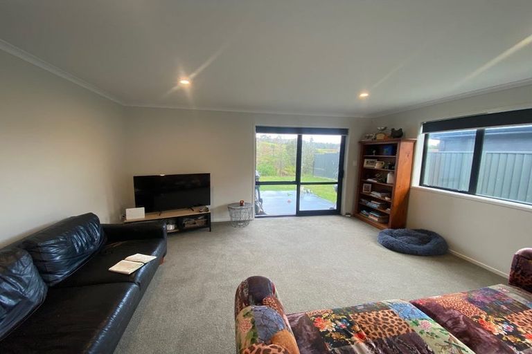 Photo of property in 28 Traverse Lane, Omokoroa, 3114