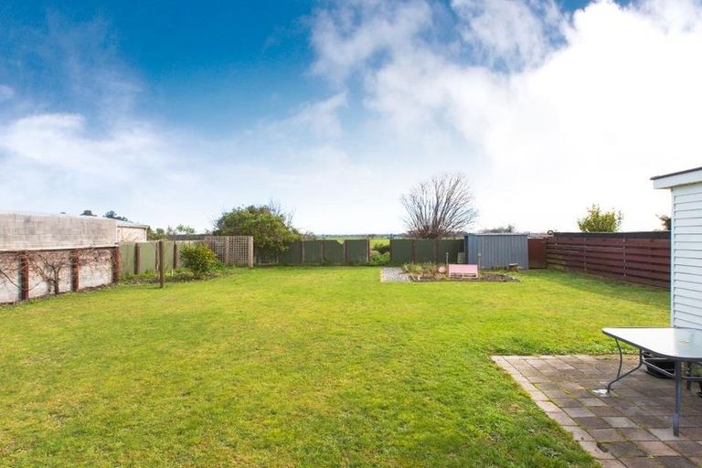 Photo of property in 43 Sutherland Crescent, Westbrook, Palmerston North, 4412
