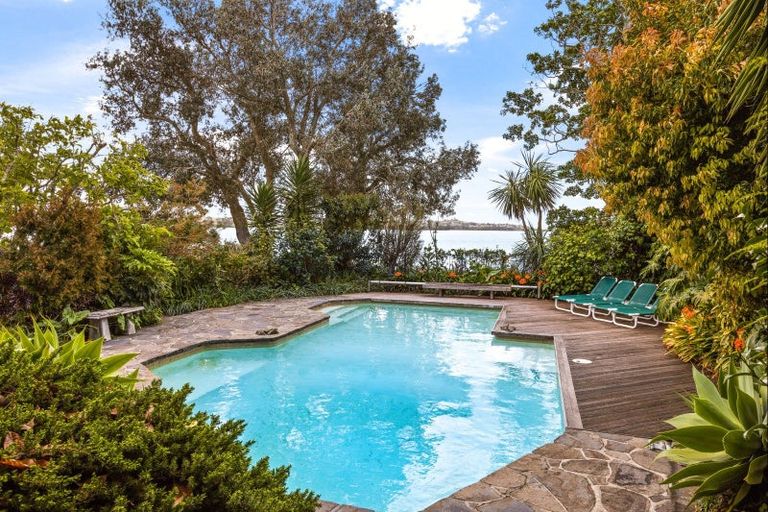 Photo of property in 30 Sanctuary Point, Sunnyhills, Auckland, 2010