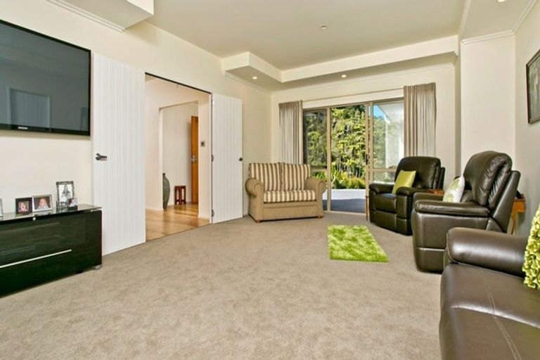 Photo of property in 12 Stevensons Crescent, Albany Heights, Albany, 0793