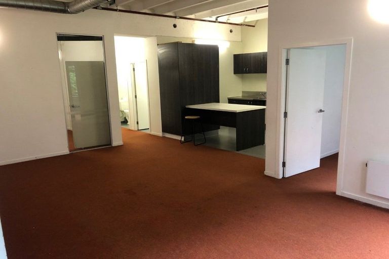 Photo of property in Quantum Apartments, 59 Boulcott Street, Wellington Central, Wellington, 6011