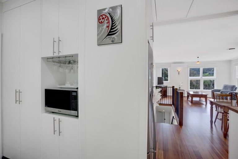 Photo of property in 42 Seaview Road, Paihia, 0200