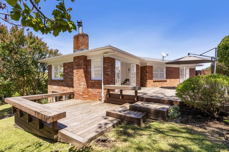 Photo of property in 6 Dell Way, Bucklands Beach, Auckland, 2014