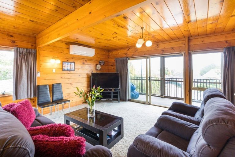 Photo of property in 4 Papawai Place, Milson, Palmerston North, 4414