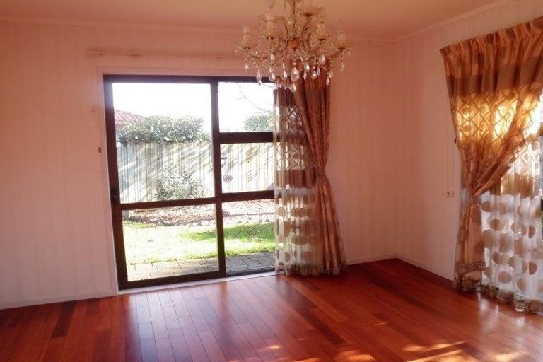Photo of property in 14 Bob Charles Drive, Golflands, Auckland, 2013
