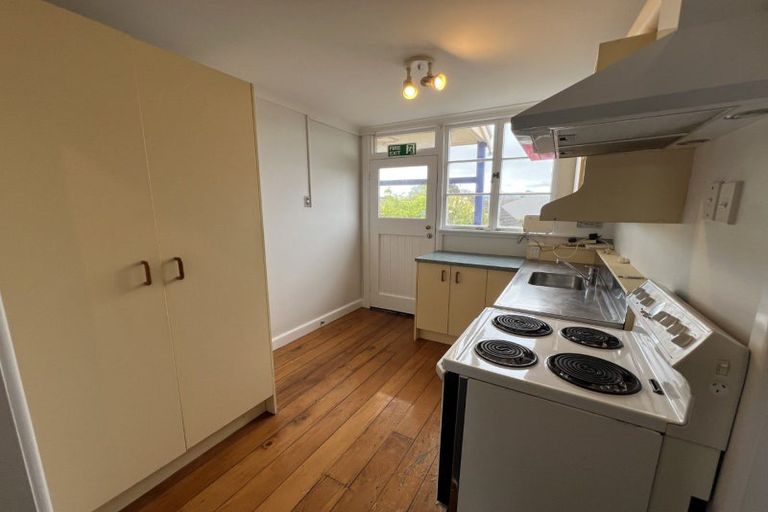 Photo of property in 72 Te Awe Awe Street, Hokowhitu, Palmerston North, 4410