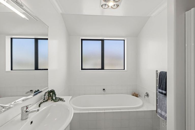 Photo of property in 11 Rushmore Drive, Belfast, Christchurch, 8051